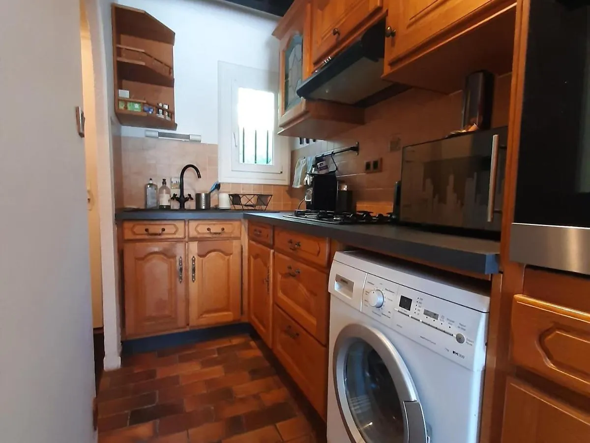 Grand Appartement Avec Poele, 2 Chambres Et Dortoir Pres Du Village - Fr-1-515-147 Villard-de-Lans