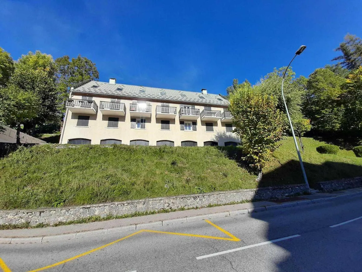 Grand Appartement Avec Poele, 2 Chambres Et Dortoir Pres Du Village - Fr-1-515-147 Villard-de-Lans 0*,