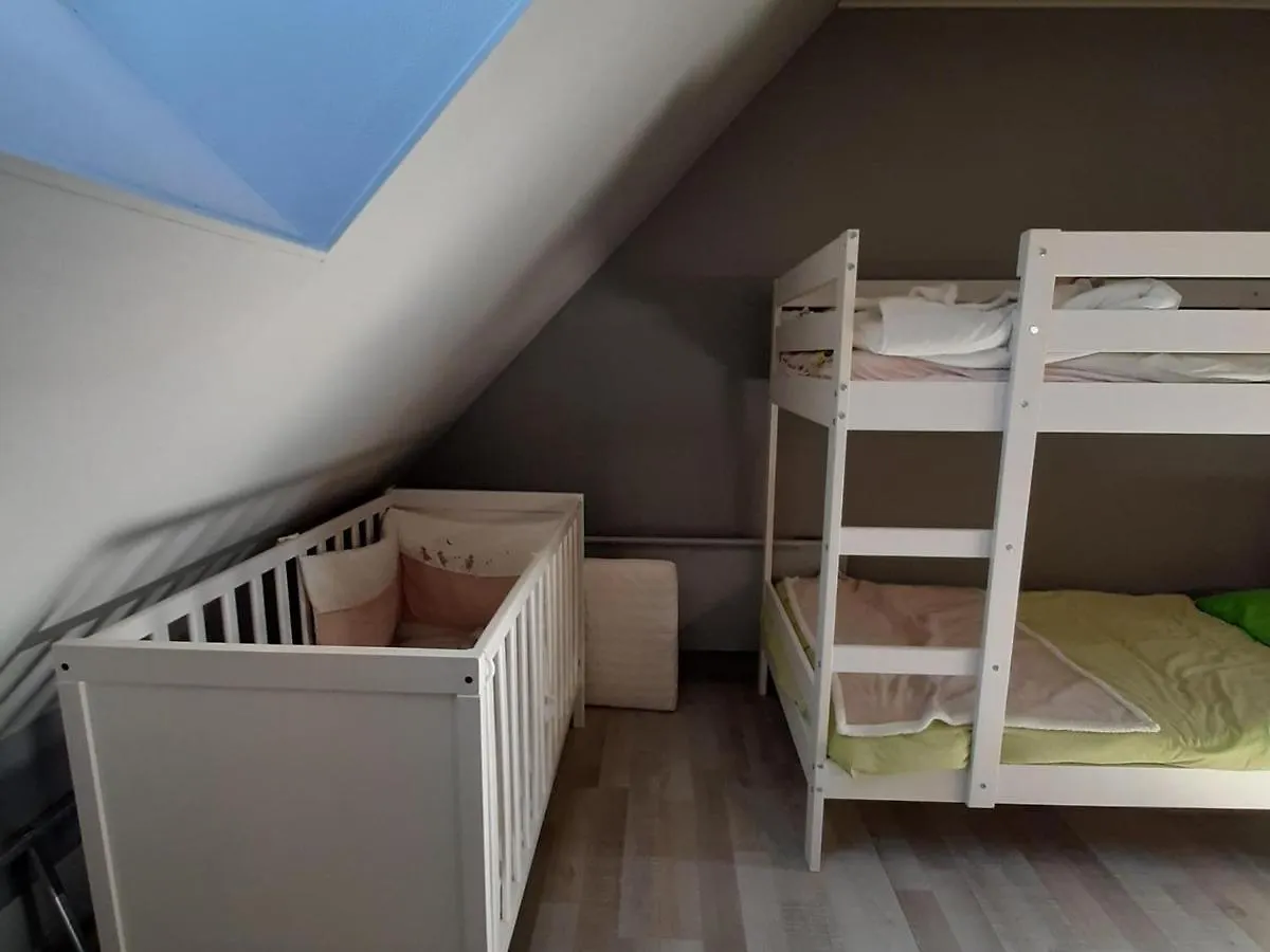 Grand Appartement Avec Poele, 2 Chambres Et Dortoir Pres Du Village - Fr-1-515-147 Villard-de-Lans 0*,  France